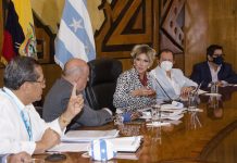 La disputa entre la Prefectura y las concesionarias se dilata