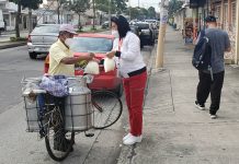 Don Luis, el eterno distribuidor de leche de campo que se inició en La Atarazana