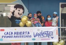 Un aniversario con amor, globos y sonrisas en Valientes