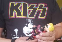 Camisetas Negras Solidarias: un concierto por los desposeídos