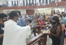 “Los símbolos son importantes en el proceso de la fe”