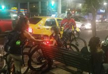 Ciclistas y fundación entregaron alimentos y vituallas a indigentes