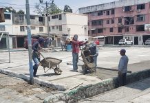 El Municipio reconstruye una cancha al pie de los bloques 8 y 9