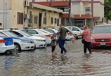 Con el agua hasta la mitad de las canillas en la Atarazana
