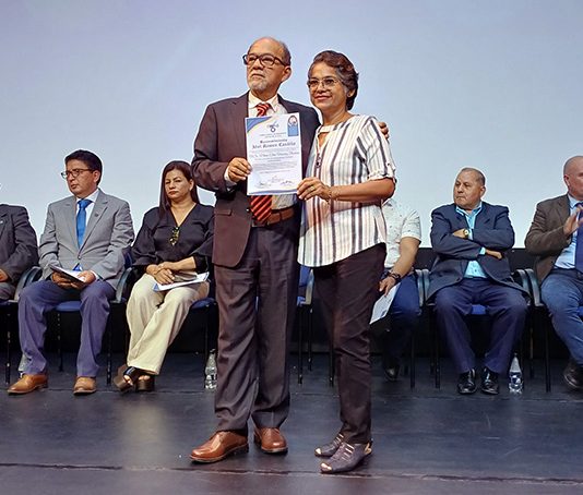 La UNP condecoró a periodistas y a gestores culturales